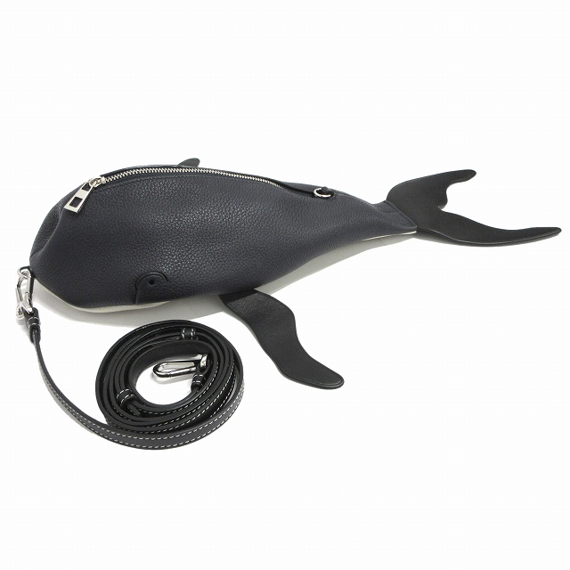 未使用品 ロエベ LOEWE レザー クジラ ホエール ショルダー バッグ を買い取りさせて頂きました♪