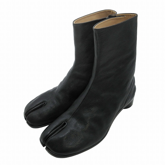 美品 メゾンマルタンマルジェラ 22 Maison Martin Margiela 22 TABI ANKLE BOOTS タビ アンクル ブーツ 足袋 シューズ スプリットトゥ レザー チャンキーヒール ショート を買い取りさせて頂きました♪